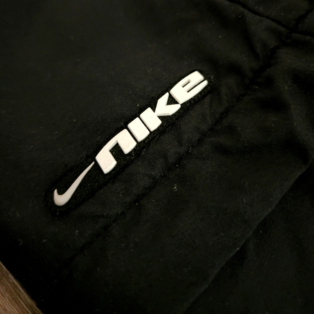 Vintage x Y2K Nike Nylon Convertible Zip Off Leg Men’s Pants Shorts